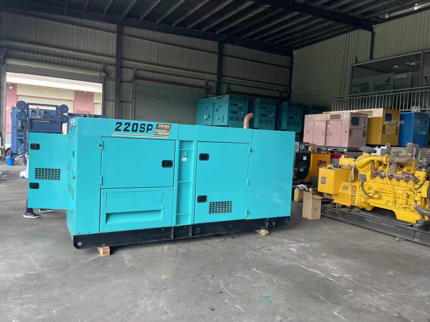 平谷800kW 柴油发电机的输出电流波动范围是多少？